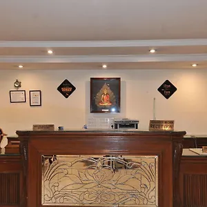 Hotel Qutub Residency